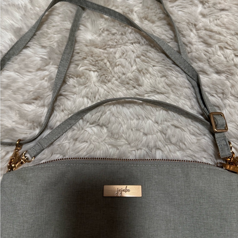 Ju-Ju-Be Light Gray Crossbody Bag - Picture 3 of 10